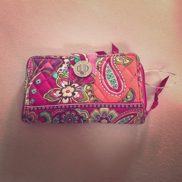 Vera Bradley wallet - Picture 1 of 4